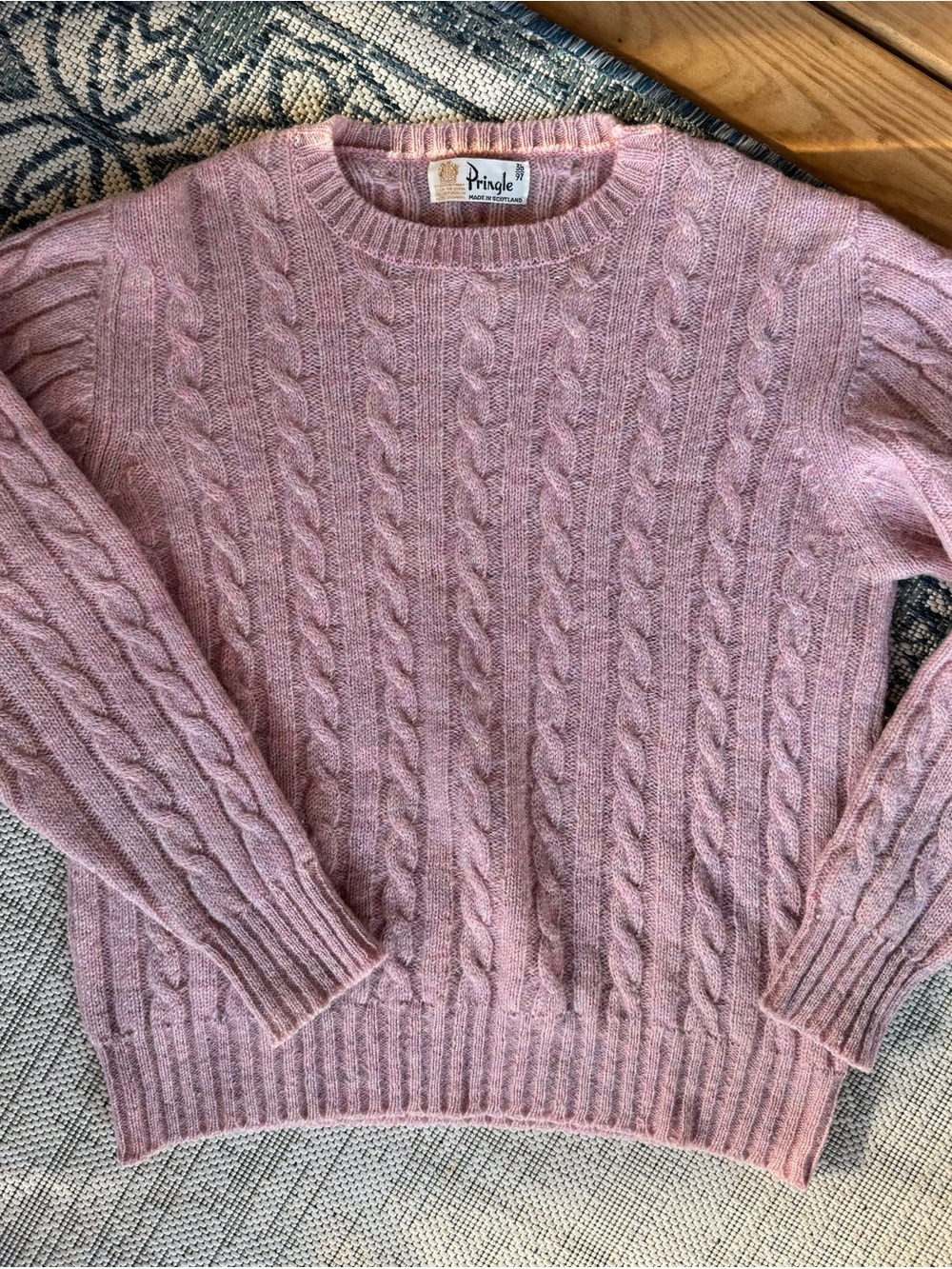 Vintage Pringle Sweater Women Pink Wool Crew Neck Knit Scotland Medium